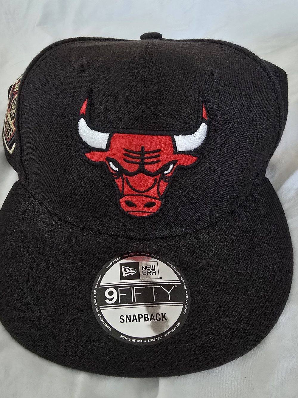 New Era Chicago Bulls Black 9FIFTY Snapback Hat